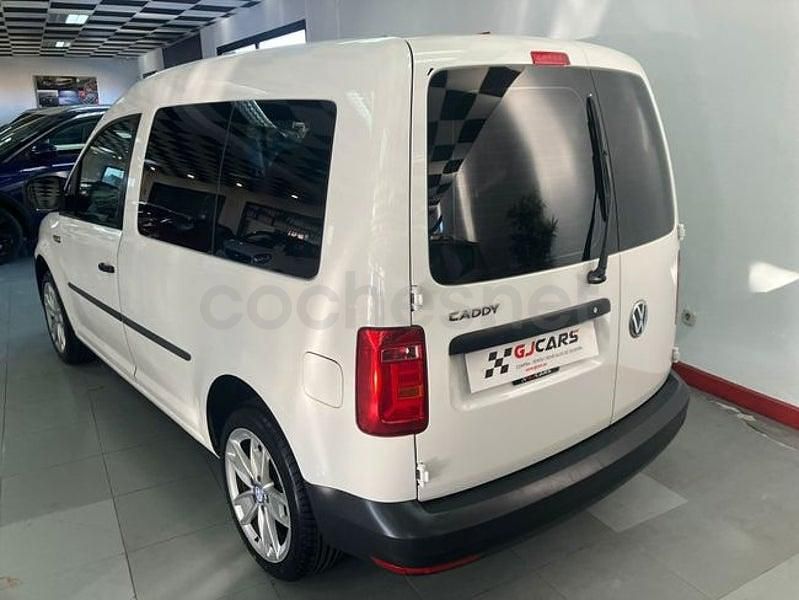 Usado VW Caddy Edition 102 CV (75 kW) 2018 Blanco Monovolumen