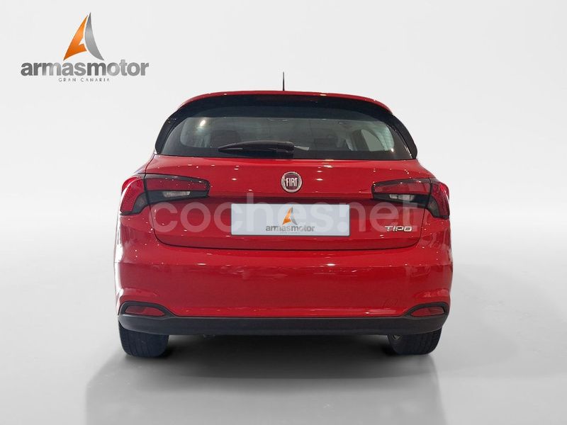 Usado Fiat Tipo Lounge 95 CV (69 kW) 2019 Rojo Berlina