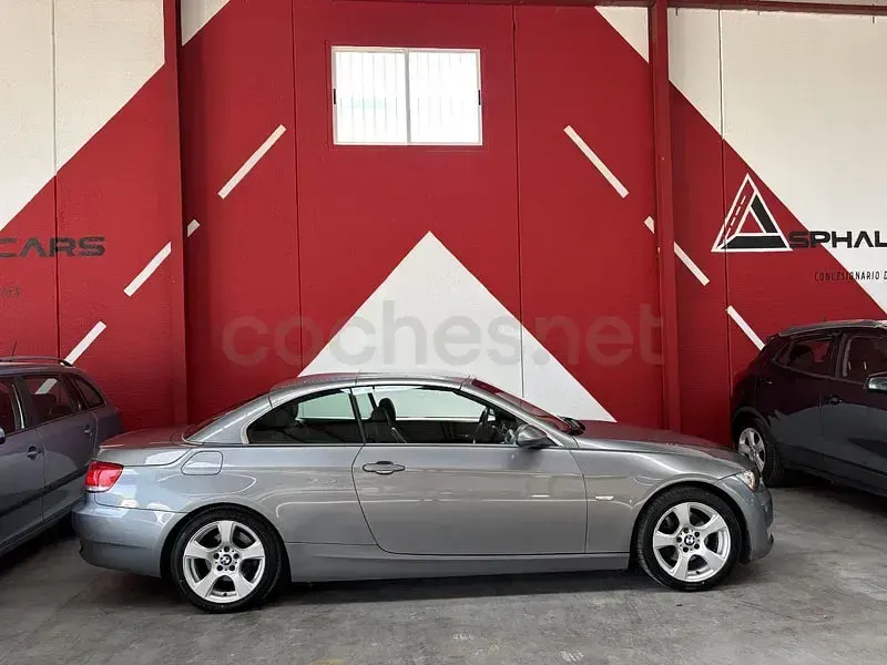 Usado BMW 320 Cabriolet 177 CV (130 kW) 2009 Gris / plata Descapotable