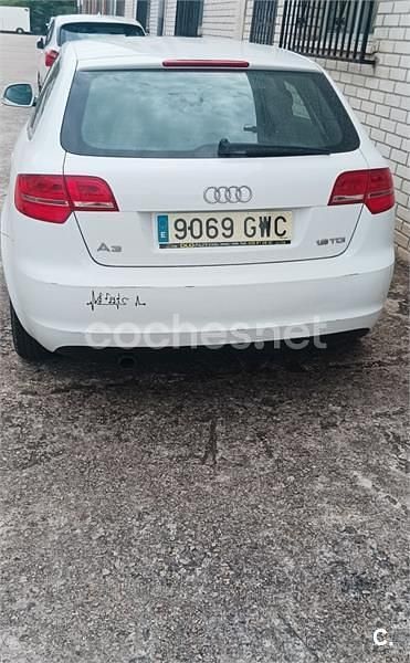 Blanco Usado 2010 Audi A3 Sportback Ambiente Berlina | 5700 € (Buen precio) - Imagen 1/4