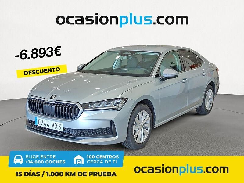 Gris / plata Nuevo 2025 Skoda Superb Essence Berlina | 33.990 € (Precio justo) - Imagen 1/4