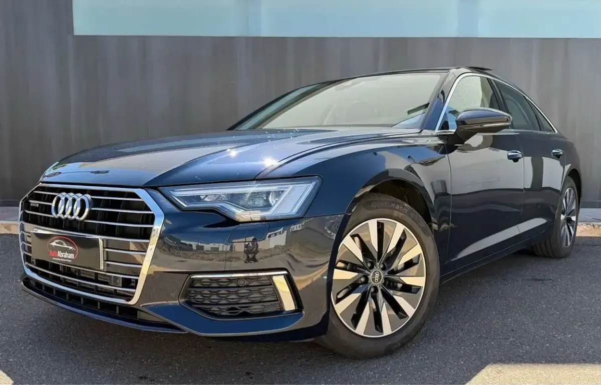 Usado Audi A6 230 CV (169 kW) 2020 Azul Berlina