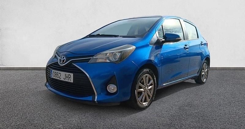 Usado Toyota Yaris Active 99 CV (72 kW) 2015 Utilitario