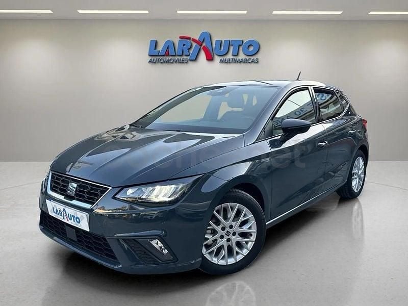Usado Seat Ibiza FR 116 CV (85 kW) 2024 Gris / plata Utilitario