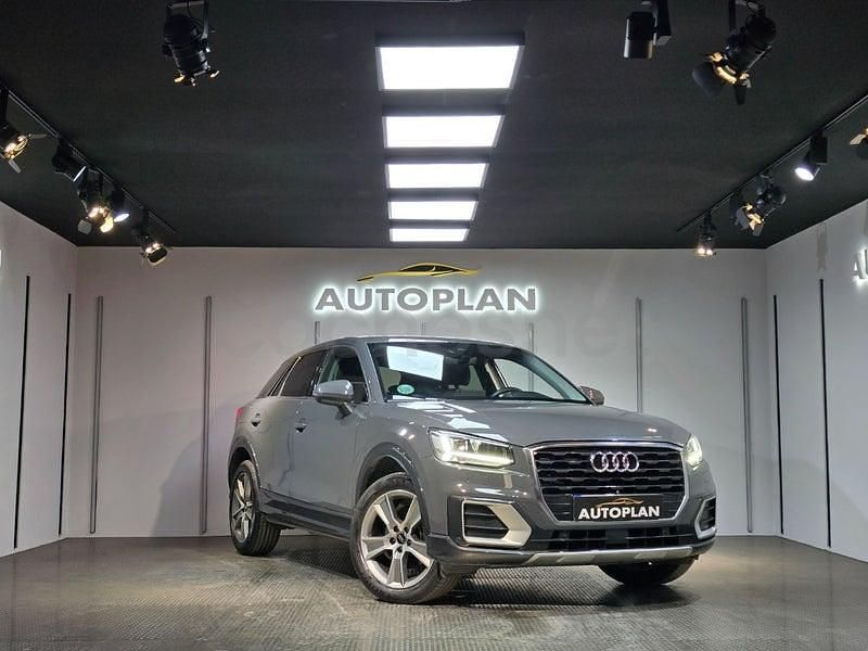 Usado Audi Q2 Design 150 CV (110 kW) 2019 Gris / plata SUV