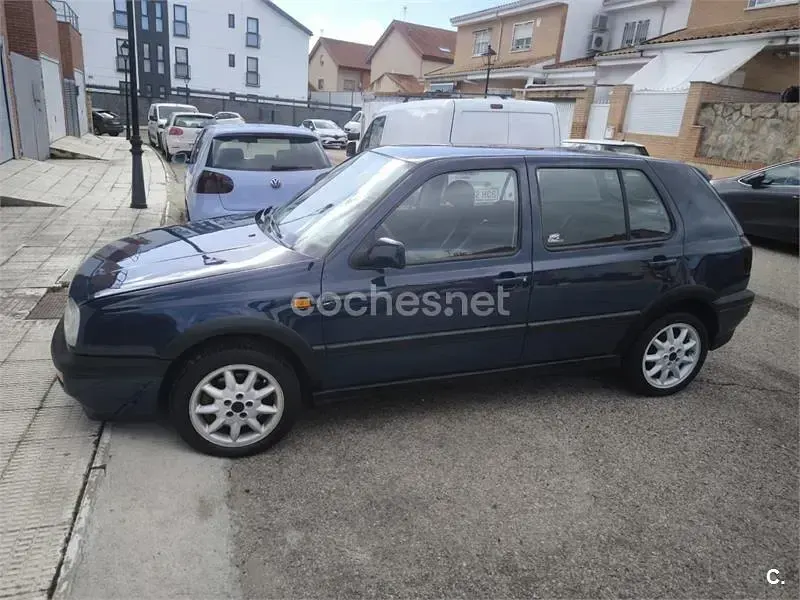 Usado VW Golf III GTI 115 CV (84 kW) 1995 Azul Berlina
