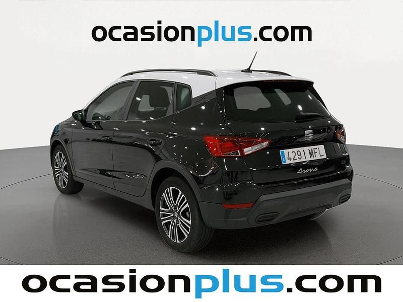 Usado Seat Arona Style 110 CV (80 kW) 2023 Negro SUV