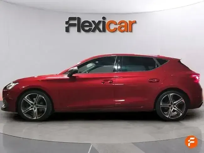 Usado Seat Leon FR 150 CV (110 kW) 2021 Rojo