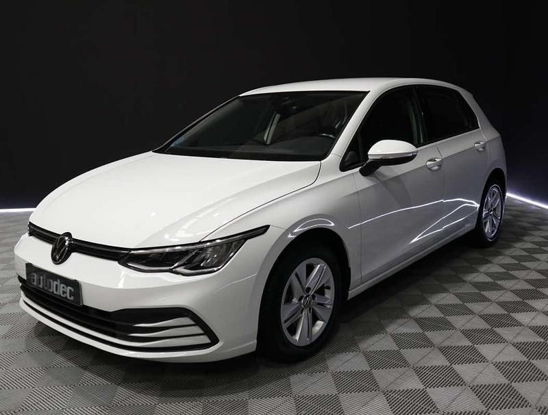 Usado VW Golf VIII 110 CV (80 kW) 2021 Blanco Utilitario