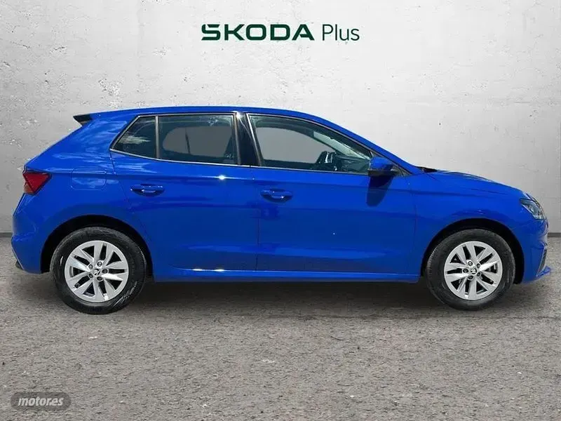Usado Skoda Fabia Active 95 CV (69 kW) 2022 Azul Utilitario