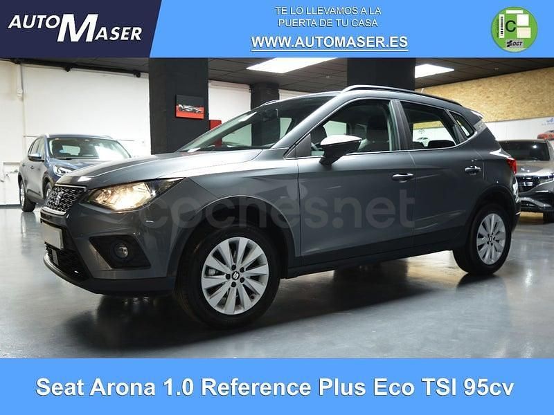 Usado Seat Arona Reference 95 CV (69 kW) 2018 Gris / plata SUV