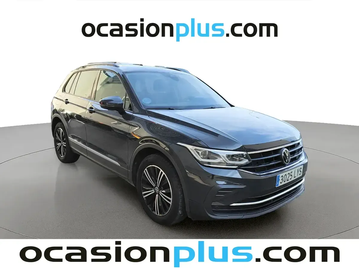 Usado VW Tiguan Life 150 HP (110 kW) 2022 Cinzento SUV