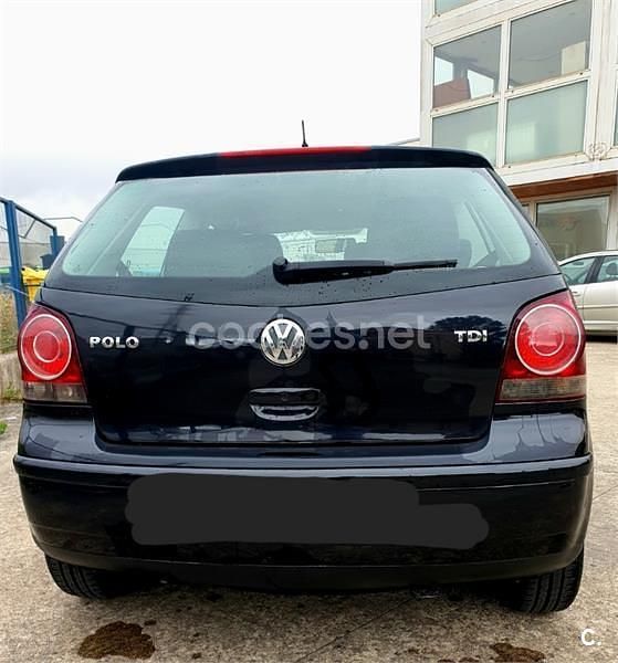 Usado VW Polo Highline 100 CV (73 kW) 2006 Negro Utilitario