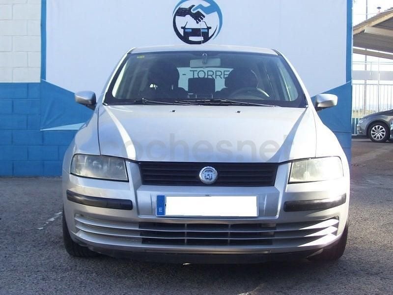 Używany Fiat Stilo Dynamic 103 KM (75 kW) 2003 Szary Sedan/Limuzyna