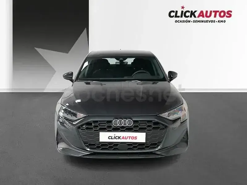 Usado Audi A3 Advanced 116 CV (85 kW) 2025 Gris / plata Berlina