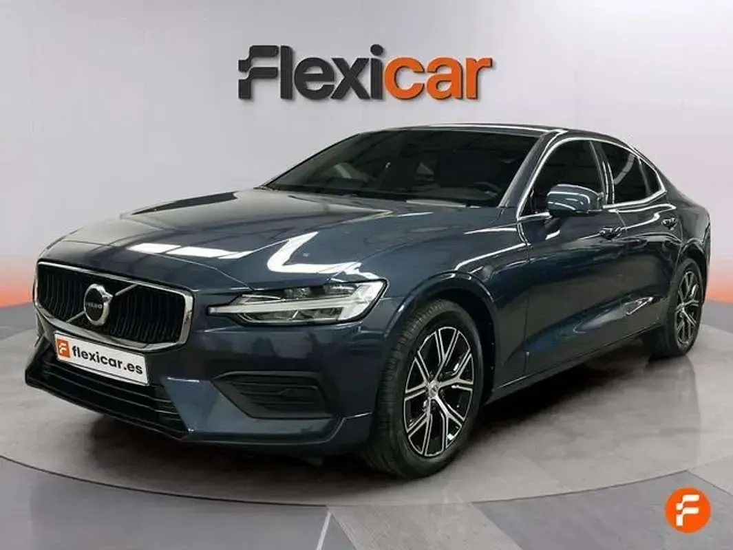 Usado Volvo S60 Plus 197 CV (144 kW) 2023 Gris Berlina
