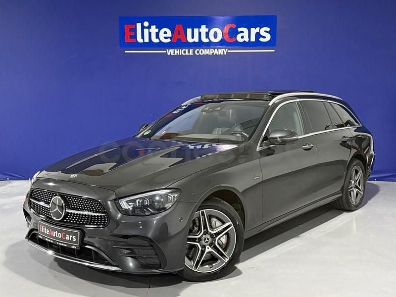 Usado Mercedes E300 306 CV (225 kW) 2022 Gris / plata Familiar