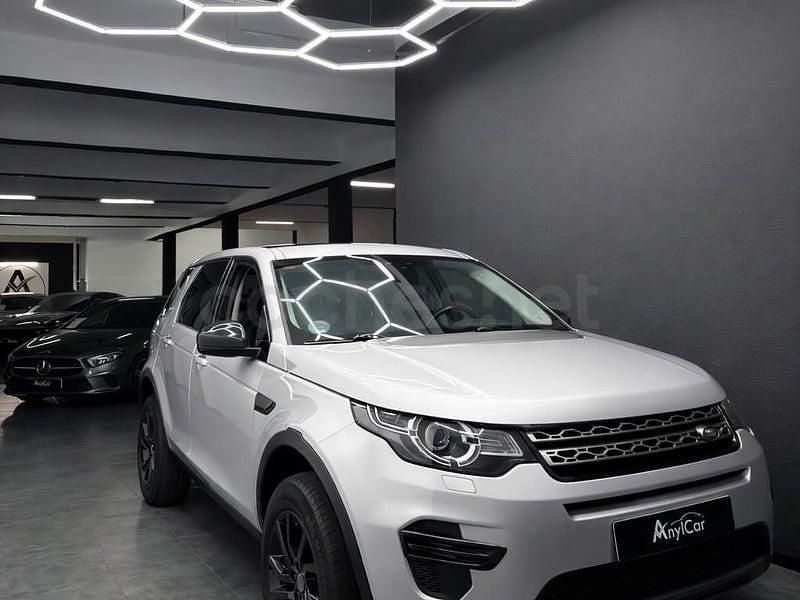 Usado Land Rover Discovery Sport HSE Luxury 150 CV (110 kW) 2019 Gris / plata SUV