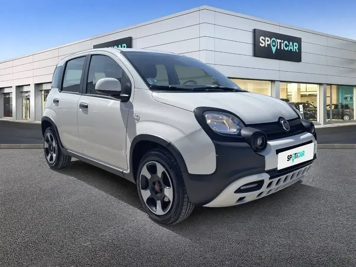 Usado Fiat Panda Cross Cross 70 CV (51 kW) 2023 Blanco Utilitario