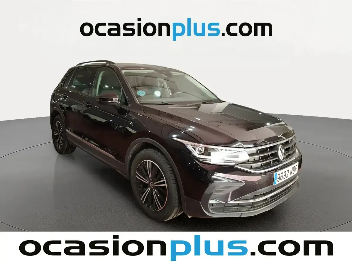 Usado VW Tiguan Life 122 CV (89 kW) 2022 Negro SUV