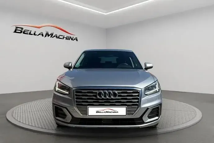 Usado Audi Q2 Sport 116 CV (85 kW) 2017 Gris SUV