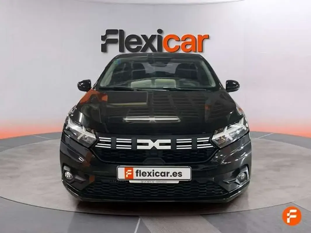 Usado Dacia Sandero Expression 101 CV (74 kW) 2024 Negro Utilitario