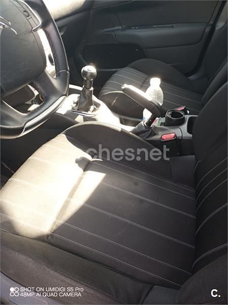 Usado Citroën C4 Live 99 CV (72 kW) 2016 Negro Berlina