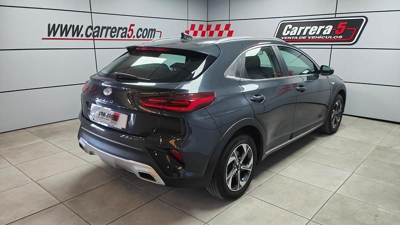 Usado Kia XCeed 115 CV (84 kW) 2019 Gris SUV