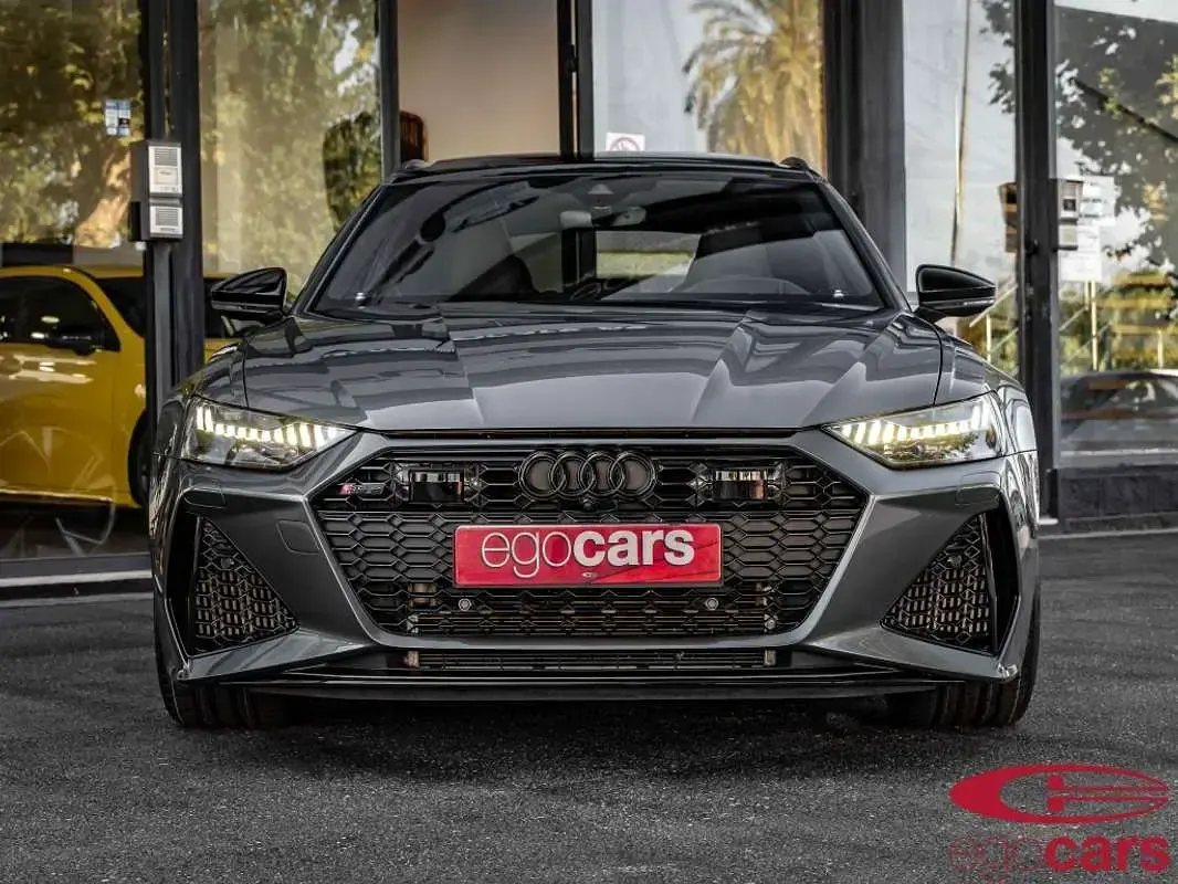 Usado Audi RS6 600 CV (441 kW) 2021 Gris Familiar