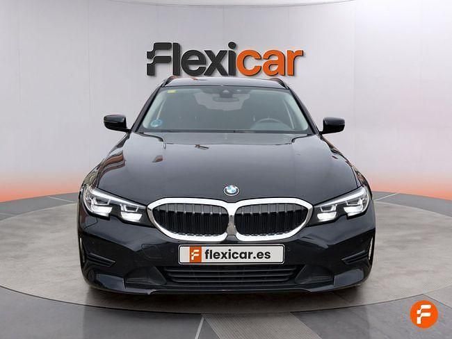 Usado BMW 318 150 CV (110 kW) 2022 Negro Familiar