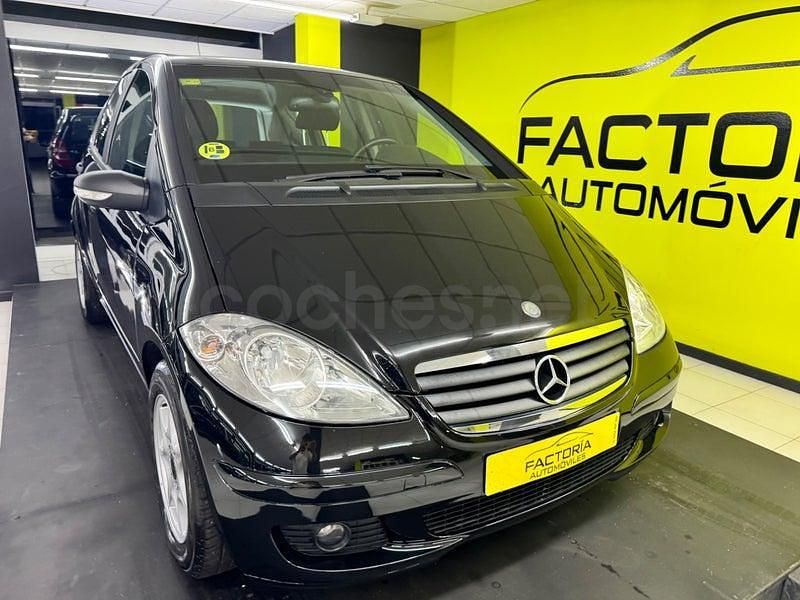 Usado Mercedes A180 Elegance 109 CV (80 kW) 2007 Negro Monovolumen
