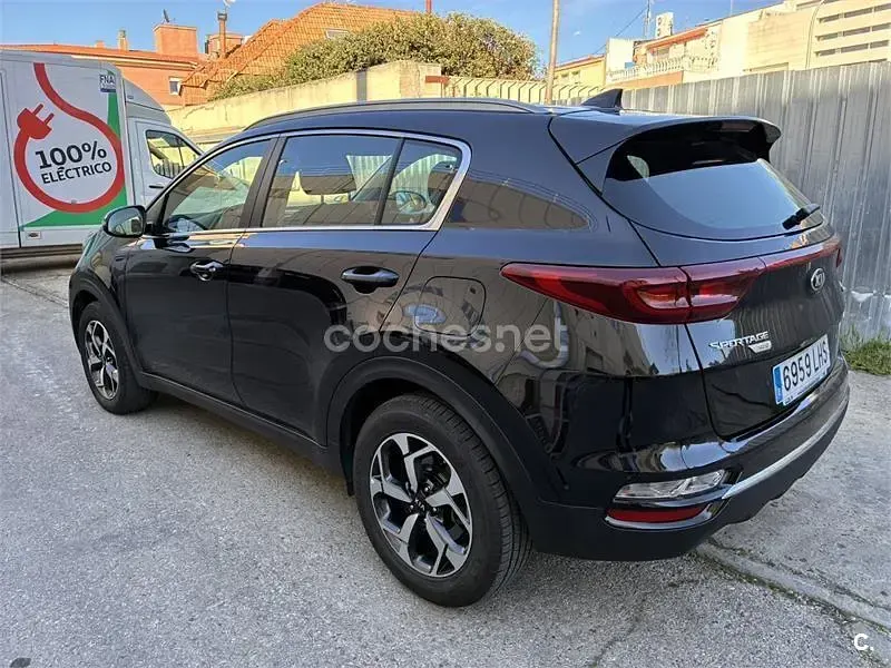 Usado Kia Sportage 136 CV (100 kW) 2020 Negro SUV