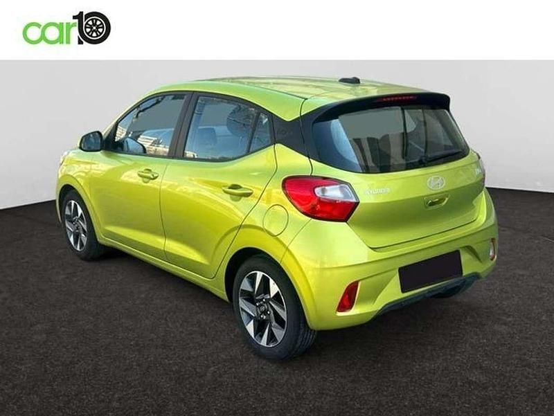Usado Hyundai i10 67 CV (49 kW) 2024 Amarillo Utilitario