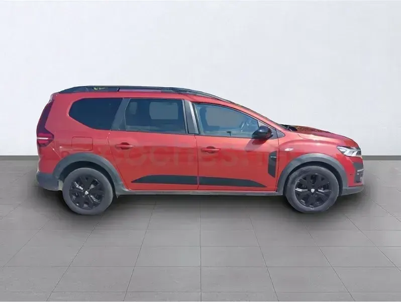 Usado Dacia Jogger Extreme 100 CV (73 kW) 2022 Naranja Monovolumen