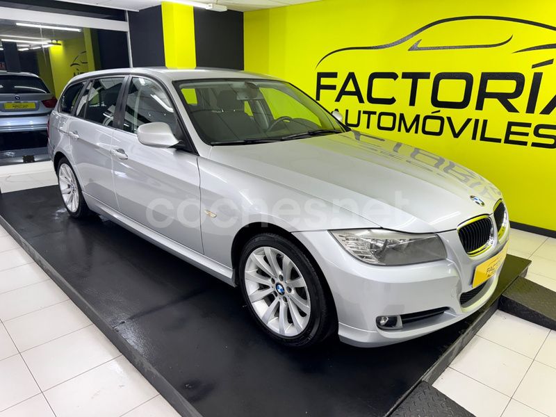 Usado BMW 318 143 CV (105 kW) 2011 Gris / plata Familiar