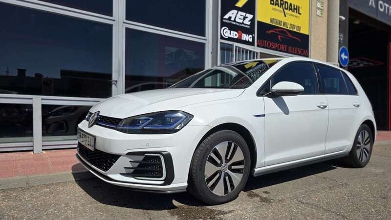 Blanco Usado 2018 VW Golf VII GTE Utilitario | 19.500 € (Precio justo) - Imagen 1/4