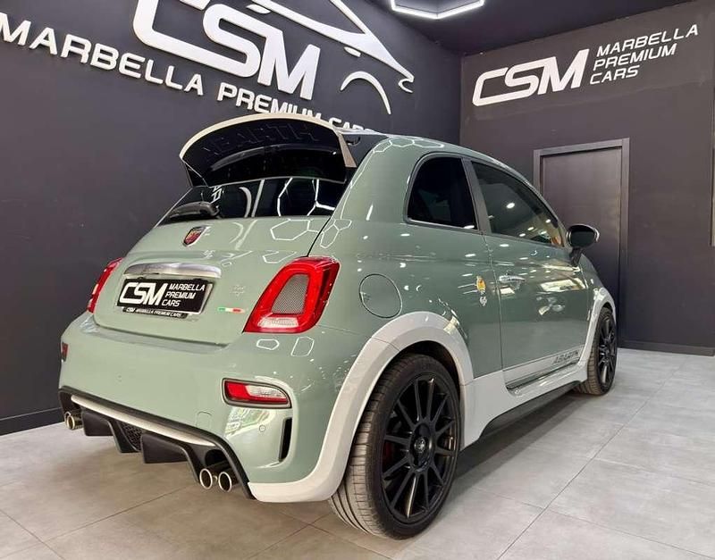 Usado Abarth 695 70th Anniversary 180 CV (132 kW) 2021 Verde Utilitario