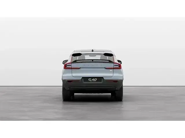 Usado Volvo EC40 Plus 175 kW (238 CV) 2024 Blanco SUV