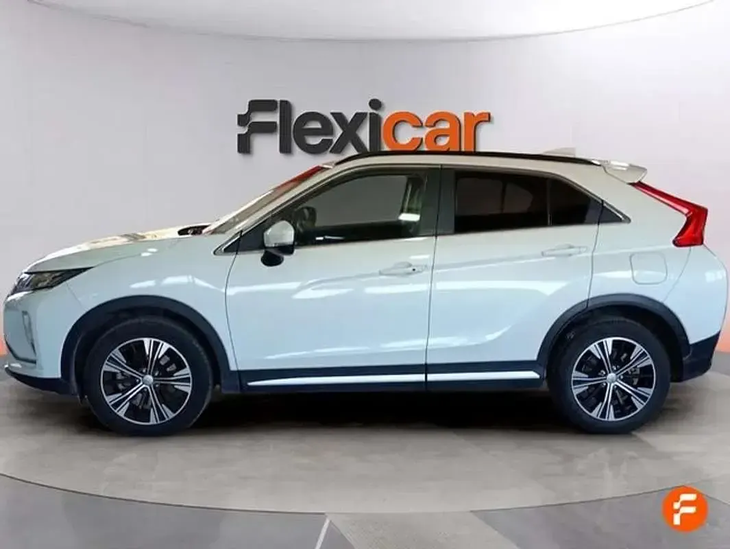 Usado Mitsubishi Eclipse Cross Motion 163 CV (119 kW) 2020 Blanco SUV