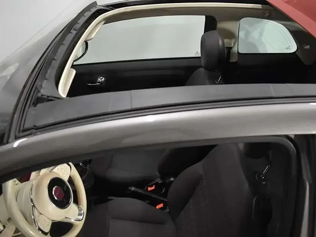 Usado Fiat 500 Dolcevita 71 CV (52 kW) 2023 Gris Descapotable