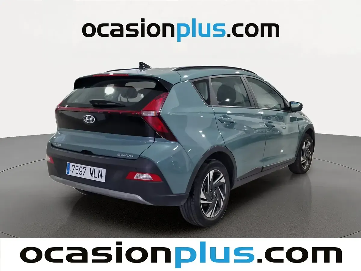Usado Hyundai Bayon 84 CV (61 kW) 2023 Verde SUV