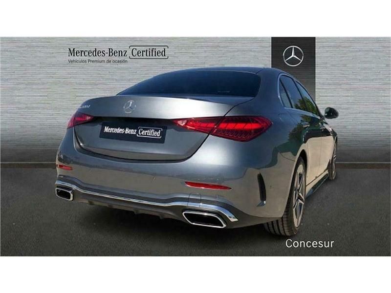 Usado Mercedes C220 AMG line 200 CV (147 kW) 2022 Gris selenita Berlina