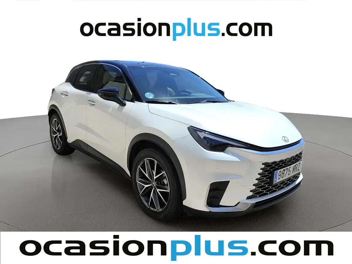 Usado Lexus LBX 136 CV (100 kW) 2024 Blanco SUV