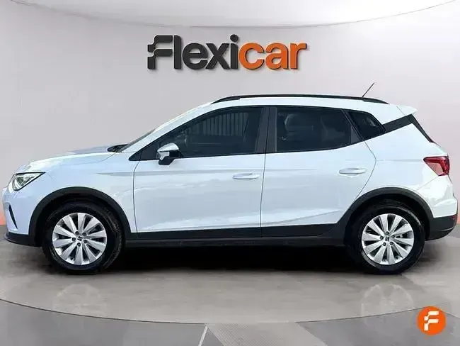 Usado Seat Arona Style 115 CV (84 kW) 2024 Blanco SUV