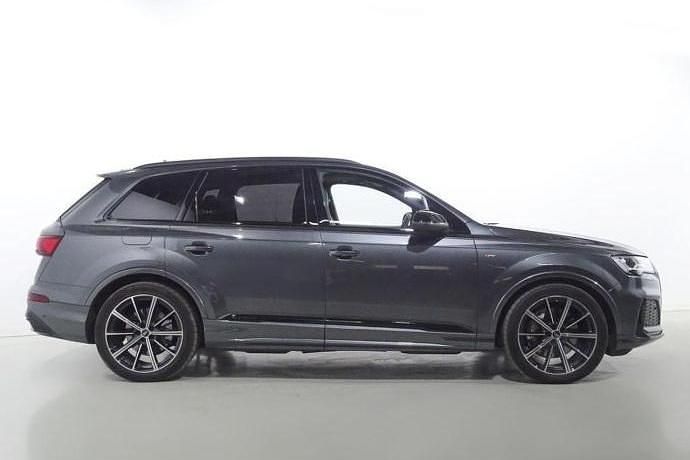 Usado Audi Q7 286 CV (210 kW) 2024 Gris SUV