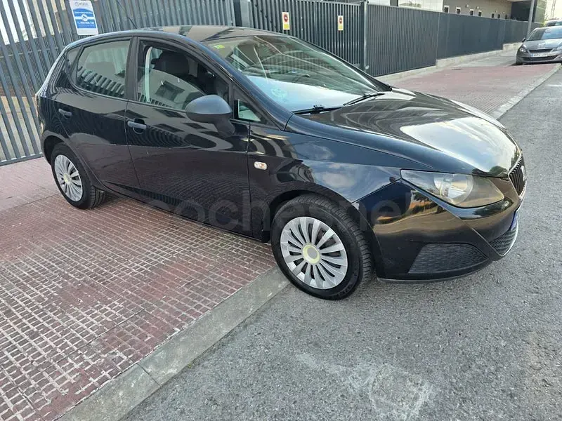 Usado Seat Ibiza Reference 90 CV (66 kW) 2012 Negro Berlina