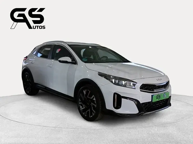 Usado Kia XCeed 100 CV (73 kW) 2024 Blanco SUV