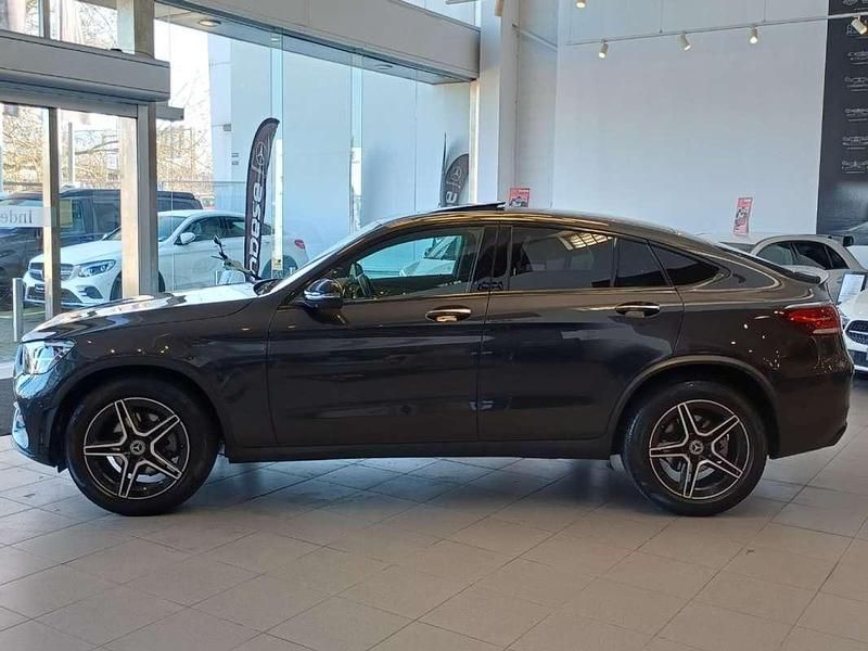 Usado Mercedes GLC220 194 CV (142 kW) 2022 Negro Coupe