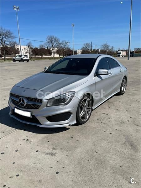 Usado Mercedes CLA220 Urban 170 CV (125 kW) 2013 Gris / plata Berlina