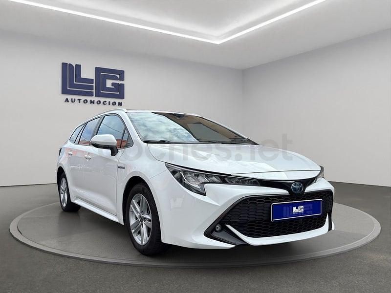 Usado Toyota Corolla Business Edition 122 CV (89 kW) 2023 Blanco Familiar